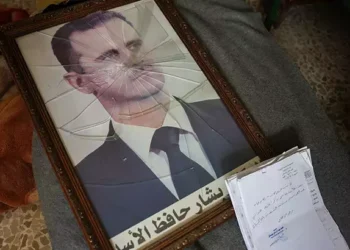 61 yıllık rejim çöktü! Halk kutlamalara başladı