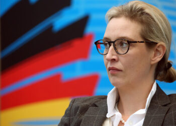 Eşcinsel, dedesi Nazi, Thatcher hayranı: Alman AfD partisinin başbakan adayı Alice Weidel kimdir?