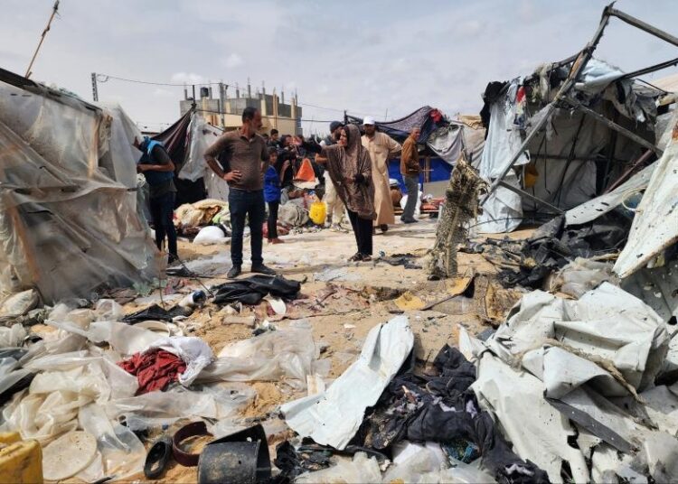 Gazze'de can kaybı 67 bini geçti 1 HRW: İsrail Gazze’deki sivillerin suya erişimini engelleyerek soykırım suçu işliyor