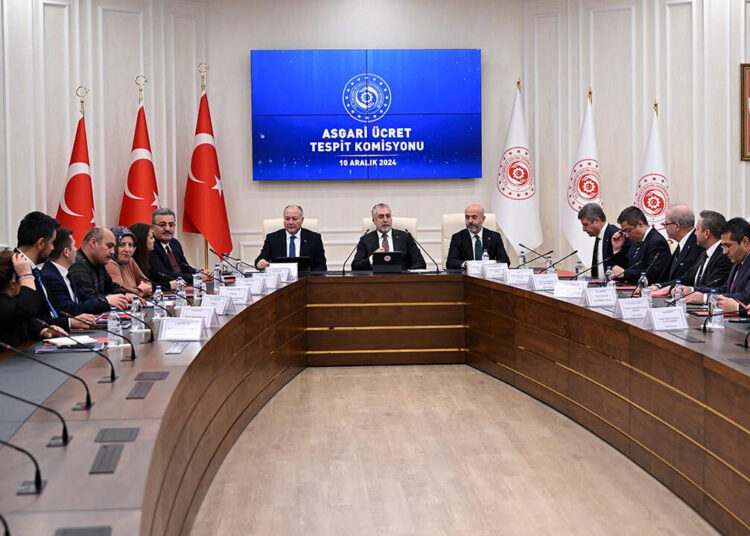 Tarih öne çekildi: Asgari Ücret Tespit Komisyonu bu akşam toplanıyor 1 Tarih öne çekildi: Asgari Ücret Tespit Komisyonu bu akşam toplanıyor