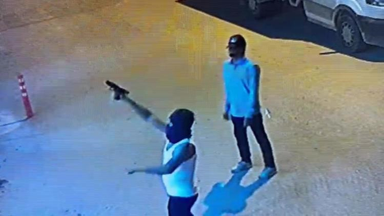 Adana'da kadın güvenliğin başına silah dayayarak rehin alan şahıs uzman çavuş çıktı