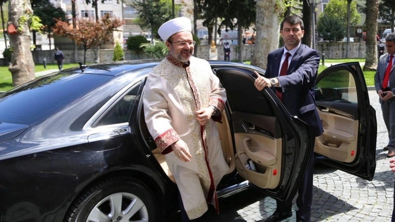 Ali Erbaş'tan makam aracı sitemi: 'Bir Audi'yi çok gördüler'
