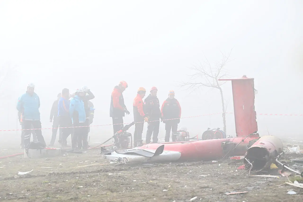 Muğla’da helikopterin hastaneye çarpma anı ortaya çıktı 3 Muğla’da helikopterin hastaneye çarpma anı ortaya çıktı