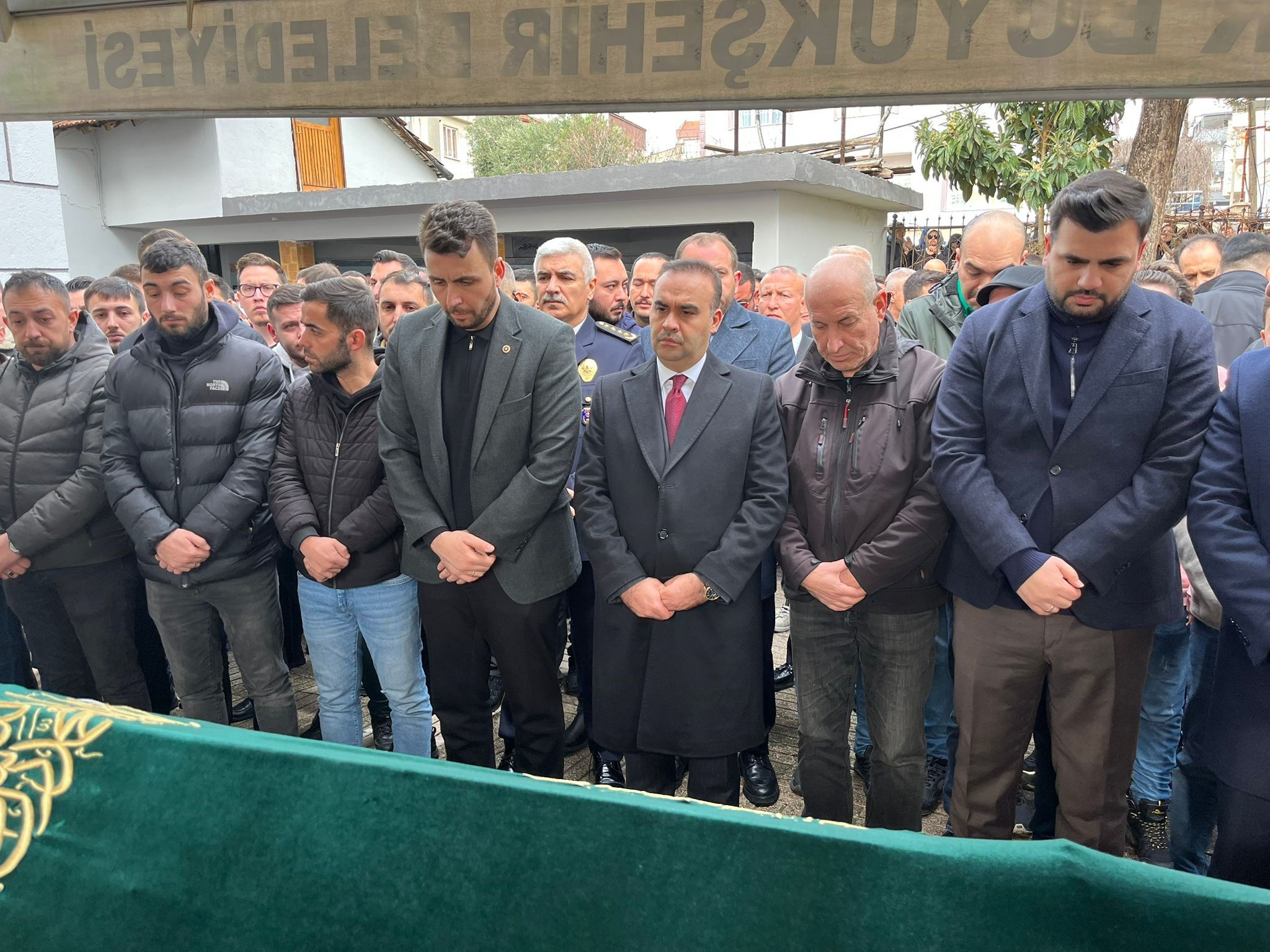 Balıkesir'deki fabrikada ölen işçinin acılı eşinden 'ihmal' iddiası: Makine 4 haftadır bozuktu! 2 Balıkesir'deki fabrikada ölen işçinin acılı eşinden 'ihmal' iddiası: Makine 4 haftadır bozuktu!