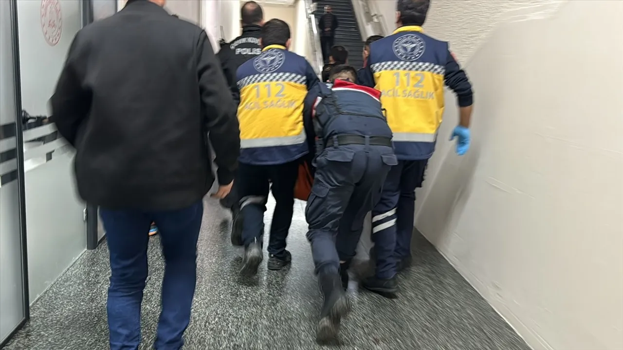2 kişinin öldürüldüğü adliyedeki silahlı saldırıda yeni detaylar 5 2 kişinin öldürüldüğü adliyedeki silahlı saldırıda yeni detaylar