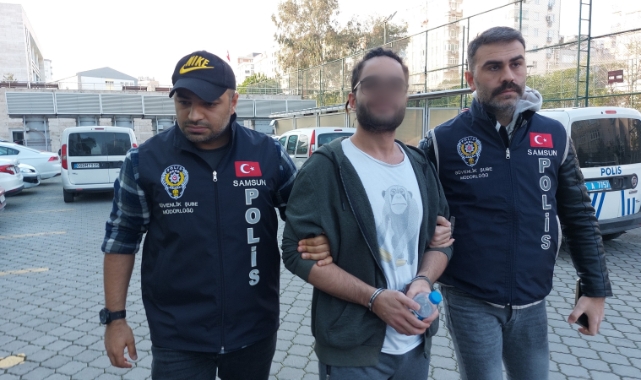 ‘Asgari ücret’le ilgili paylaşımında cumhurbaşkanı'na hakaret eden şüpheli ikinci kez gözaltına alınıp tutuklandı 1 ‘Asgari ücret’le ilgili paylaşımında cumhurbaşkanı’na hakaret eden şüpheli ikinci kez gözaltına alınıp tutuklandı