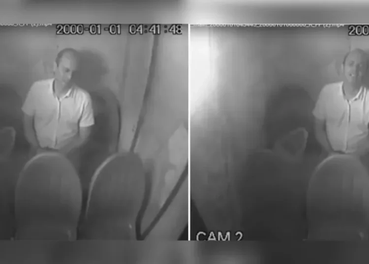 Gezi tutuklusu Tayfun Kahraman'a 'kelepçeli eziyet'in görüntüleri 1 Gezi tutuklusu Tayfun Kahraman’a ‘kelepçeli eziyet’in görüntüleri