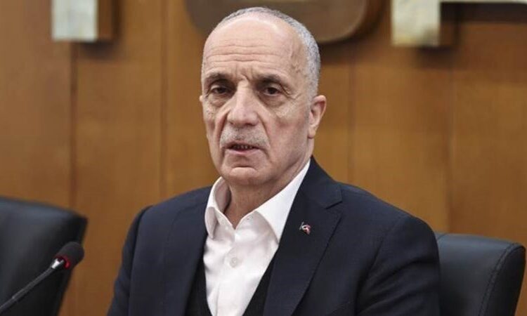 Asgari ücret için ilk rakam telaffuz edildi: “Bu rakam altına imza atmayız!” 1 Asgari ücret için ilk rakam telaffuz edildi: “Bu rakam altına imza atmayız!”