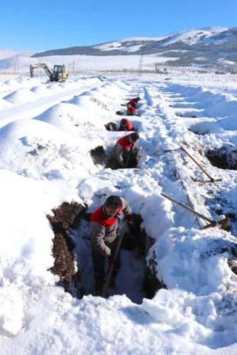 Erzurum'da kış dönemi için 500 adet mezar kazıldı
