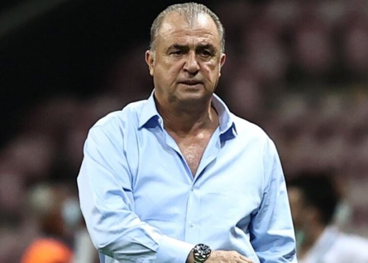 Fatih Terim Suudi Arabistan Pro Lig ekiplerinden Al-Shabab’ı bırakıyor 1 Fatih Terim el sıkıştı, Arabistan’a gidiyor