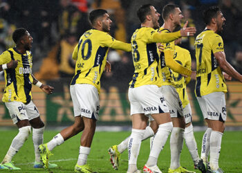 Kadıköy’de golcüler sahne aldı: Fenerbahçe 2 maç sonra kazandı