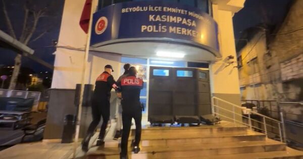Telefon numarasını verip Atatürk’e ve şehitlere hakaret eden kişi yakalandı