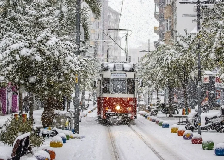 Tahminler tutarsa, İstanbul’a 15 gün boyunca kar yağacak