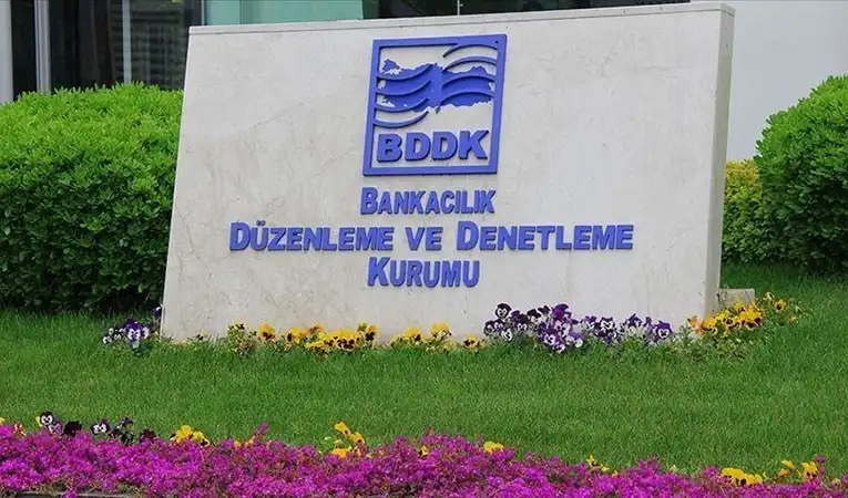 Kart şifrelerinde yeni dönem: ATM'ler bu şifreye sahip olanların kartını yutacak! 3 Kart şifrelerinde yeni dönem: ATM'ler bu şifreye sahip olanların kartını yutacak!