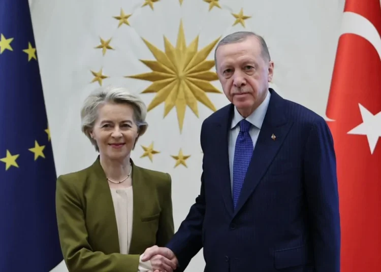 Avrupa Birliği’nden Türkiye’ye sığınmacılar için 1 milyar Euro’luk ek kaynak!