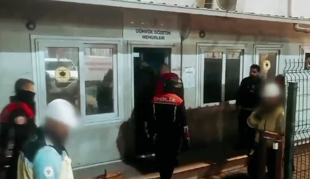 Gümrük’teki rüşvet operasyonunda gözaltına alınan 114 kişi adliyede