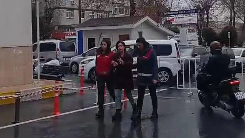 Ev hapsindeki Özlem Gürses, ‘Para Politika’ programını evinden yaptı
