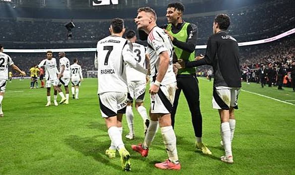 Safa Kar yazdı l Başkansız, hocasız Beşiktaş, Fenerbahçe’yi yendi! 3 Safa Kar yazdı l Başkansız, hocasız Beşiktaş, Fenerbahçe’yi yendi!