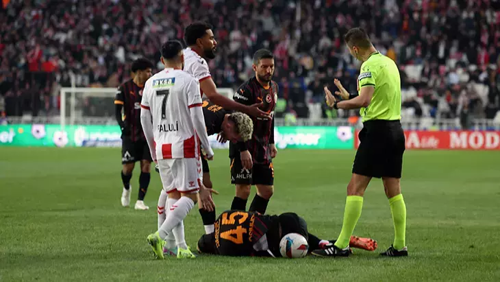Galatasaray'dan Sivas'ta müthiş geri dönüş: 3-2