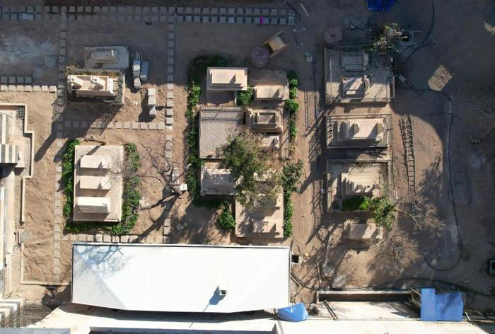 Esed zamanında yarım kalan Şam Süleymaniye Külliyesi’nde restorasyon yeniden başlayacak 2 Esed zamanında yarım kalan Şam Süleymaniye Külliyesi’nde restorasyon yeniden başlayacak