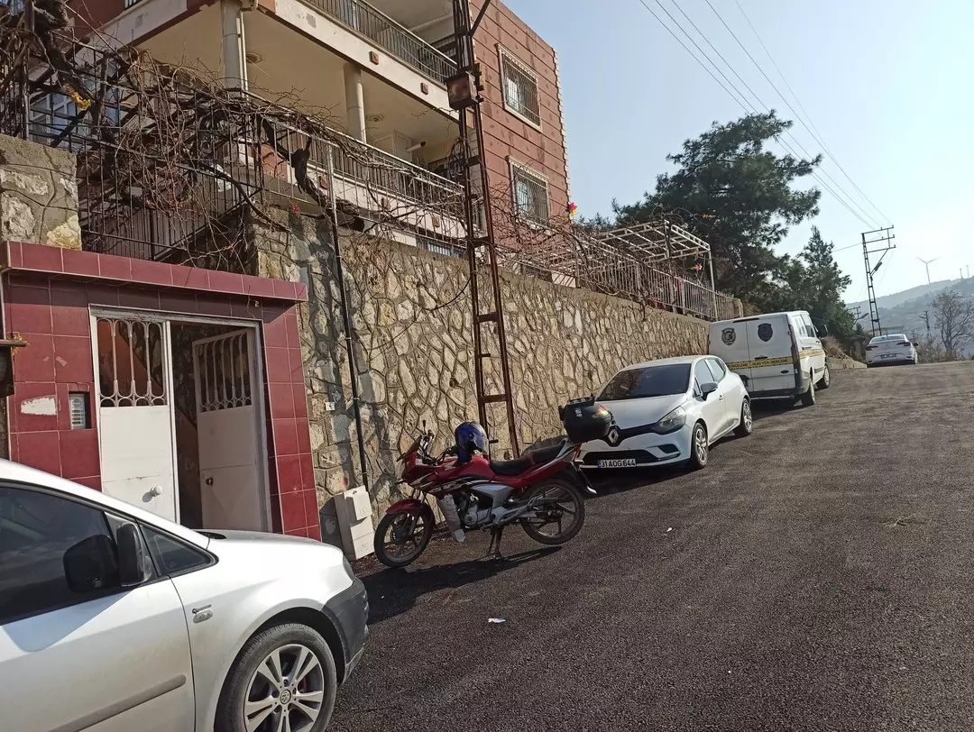 'Kafama silah dayayıp bileziklerimi çaldılar' dedi, ortaya çıkan gerçek herkesi şaşırttı 3 'Kafama silah dayayıp bileziklerimi çaldılar' dedi, ortaya çıkan gerçek herkesi şaşırttı