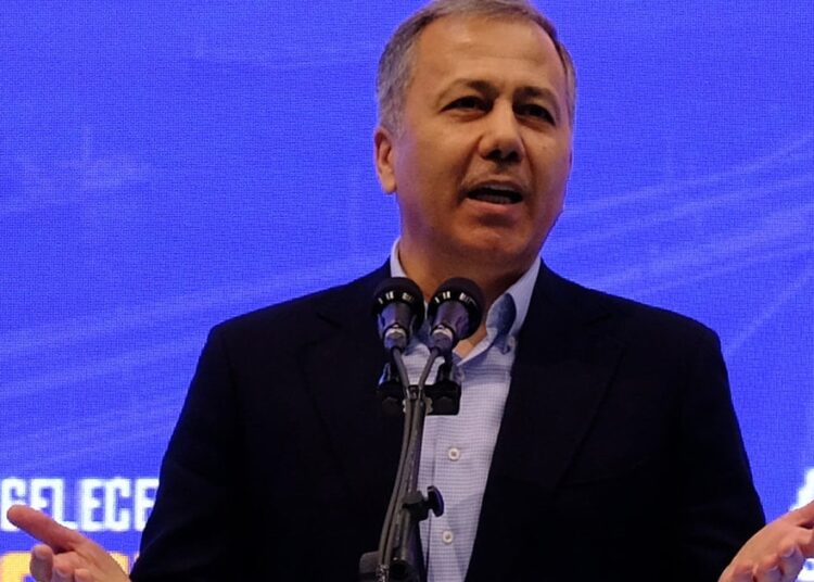 Bakan Yerlikaya açıkladı: İşte ülkesine dönen Suriyeli sayısı 1 Bakan Yerlikaya açıkladı: İşte ülkesine dönen Suriyeli sayısı