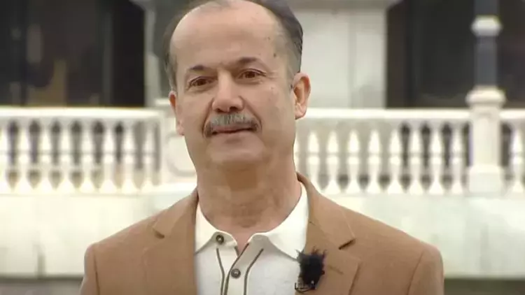 Yunus Emre Enstitüsü'nün eski başkanı Ateş havalimanında gözaltına alındı 1 Yolsuzluk sebebiyle görevden alınan Yunus Emre Enstitüsü’nün başkanı Prof. Dr. Şeref Ateş firar etti