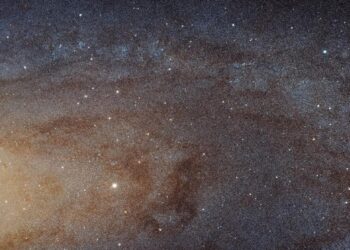 Tam 10 yıl sürdü: Hubble teleskobu, 2,5 milyar piksellik Andromeda fotoğrafı çekti