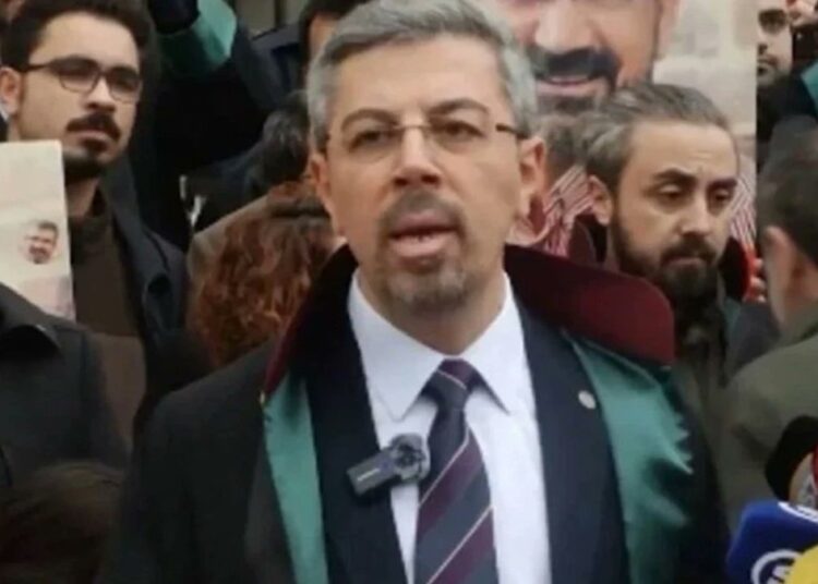 İstanbul Barosu Yönetim Kurulu Üyesi Fırat Epözdemir tutuklandı 1 İstanbul Barosu Yönetim Kurulu Üyesi Fırat Epözdemir tutuklandı