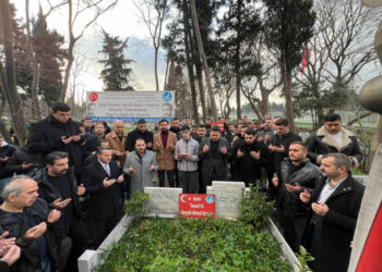 Ülkücüler, Ahmet Arvasi’yi kabri başında andı