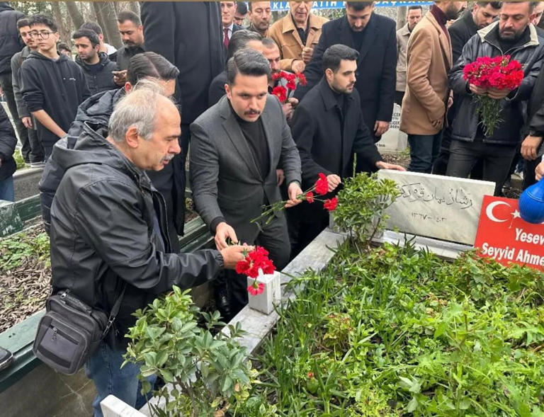 Ülkücüler, Ahmet Arvasi’yi kabri başında andı