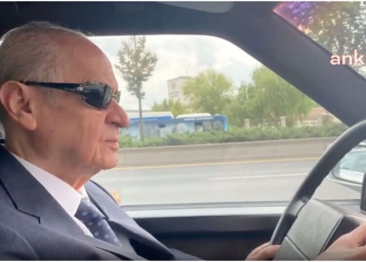 Bahçeli'den Ferdi Tayfur'a klipli veda 1 Bahçeli’den Ferdi Tayfur’a klipli veda
