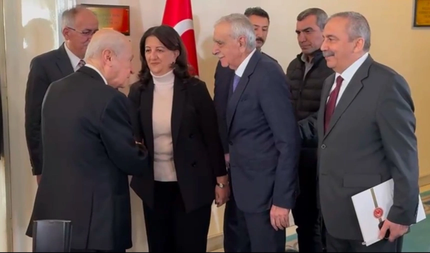 Ankara'da kritik temas: Devlet Bahçeli- DEM Parti heyeti arasında 40 dakikalık görüşme!