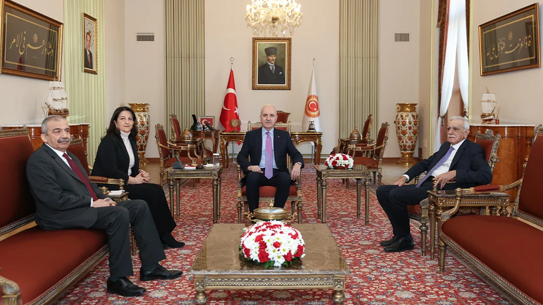 Ankara'da kritik temas: Devlet Bahçeli- DEM Parti heyeti arasında 40 dakikalık görüşme!
