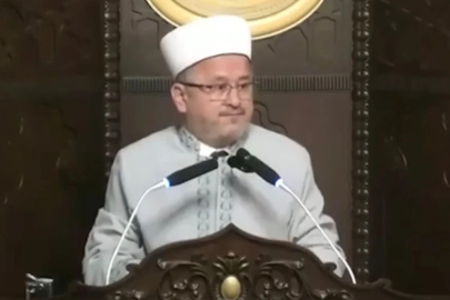 Diyanet’in bütçesini savunan müftüye cemaatten ‘siyaset yapma!’ uyarısı 2 Diyanet’in bütçesini savunan müftüye cemaatten ‘siyaset yapma!’ uyarısı