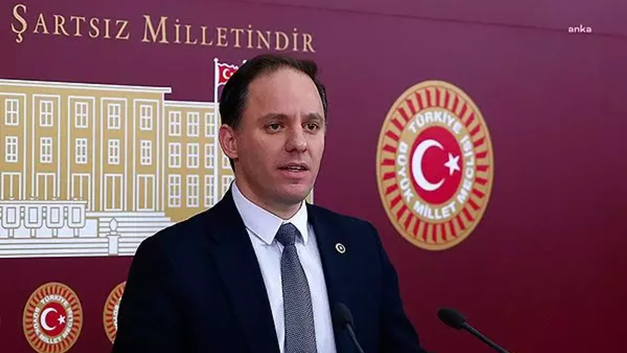 Emekliye yüzde 15, hazine garantili müteahhitlere yüzde 65 zam! 2 Emekliye yüzde 15, hazine garantili müteahhitlere yüzde 65 zam!