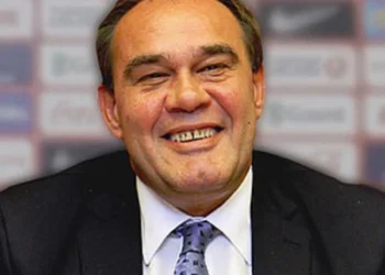 İki kez yapılandırıldı, faizi indi; Demirören Ziraat Bankası’na olan borcunu halen ödemedi!