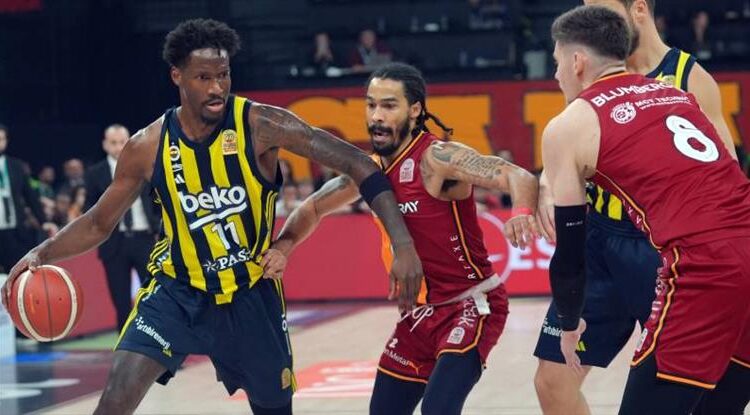 Derbide gülen taraf Fenerbahçe Beko
