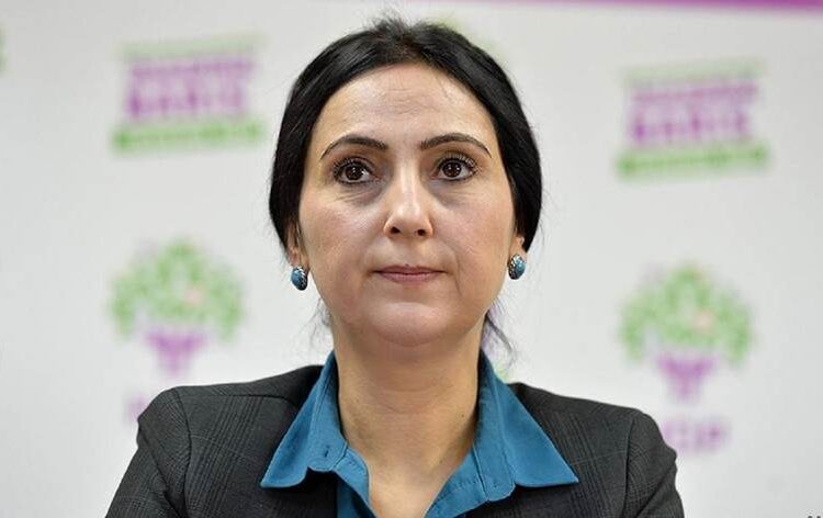 Figen Yüksekdağ’ın kardeşi Saniye Yüksekdağ evinde ölmüş olarak bulundu 1 Figen Yüksekdağ’ın kardeşi Saniye Yüksekdağ evinde ölmüş olarak bulundu