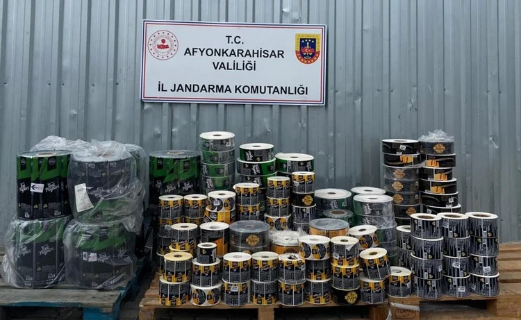 Sofralarımıza gelebilirdi: Afyon’da 30 ton taklit kaşar ve beyaz peynir ele geçirildi