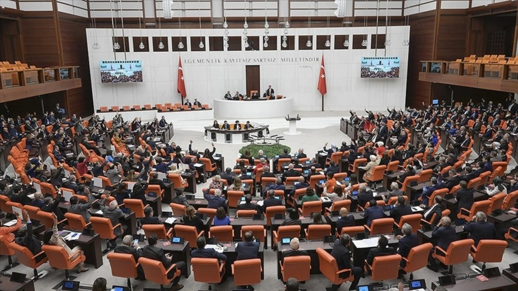 25 yaş üstü aracını hurdaya verenlere ÖTV muafiyeti yasalaşacak mı?