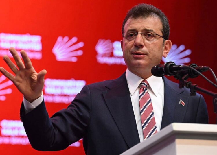 İmamoğlu'na memleketinde de salon verilmedi 1 “Korkmayacağız ve susmayacağız” diyen İmamoğlu: Sandık gelecek, hepsi bitecek