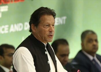 Pakistan’ın eski Başbakanı İmran Han, yolsuzluk suçlamasıyla 14 yıl hapse mahkum edildi