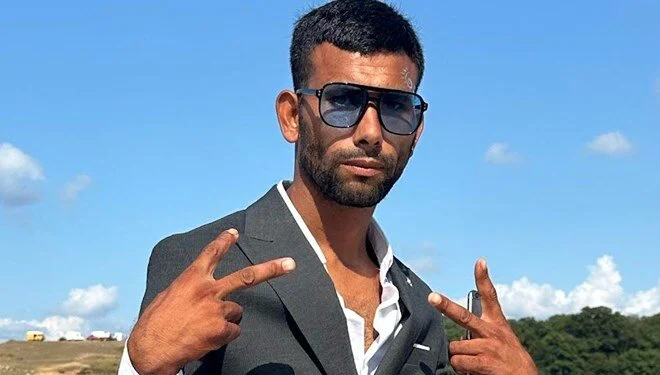 Şarkıları yanlış söylemesi ile ünlenen ‘Kandıralı Ferdi’ yaralama suçundan tutuklandı 1 Şarkıları yanlış söylemesi ile ünlenen ‘Kandıralı Ferdi’ yaralama suçundan tutuklandı