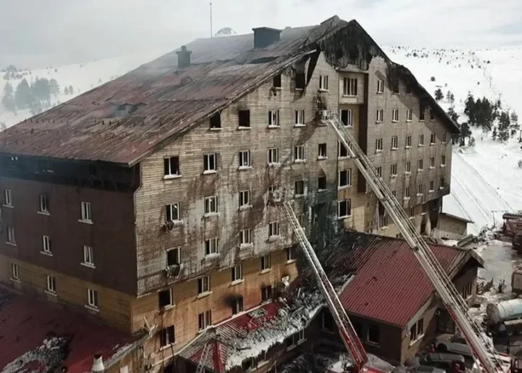 Kartalkaya'daki yangın faciasında 11 gözaltı daha 1 Yangında ihmaller zinciri! Bina doğru tasarlansaydı can kaybı olmazdı