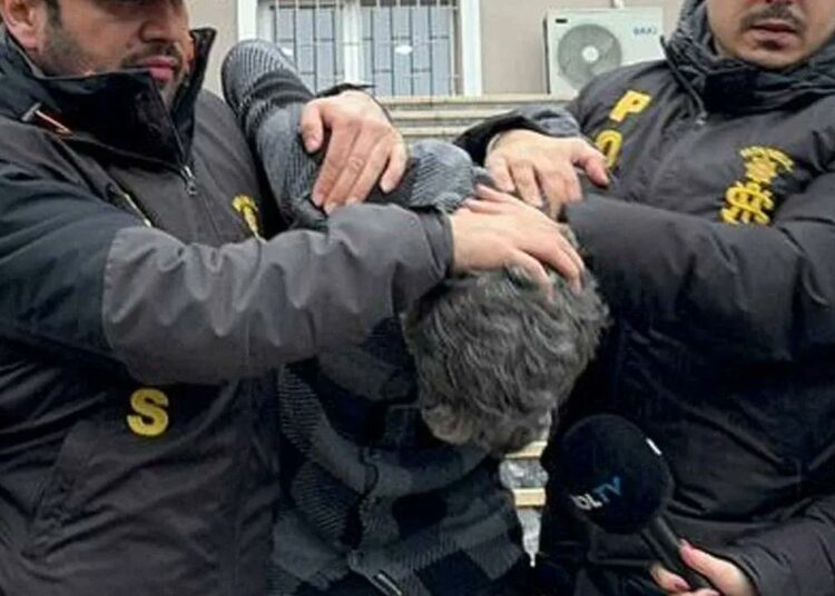 12 yaşındaki çocuğu taşla öldüren cani tutuklandı 1 12 yaşındaki çocuğu taşla öldüren cani tutuklandı