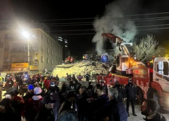 Konya’da çöken bina enkazında 1 kişinin cansız bedenine ulaşıldı