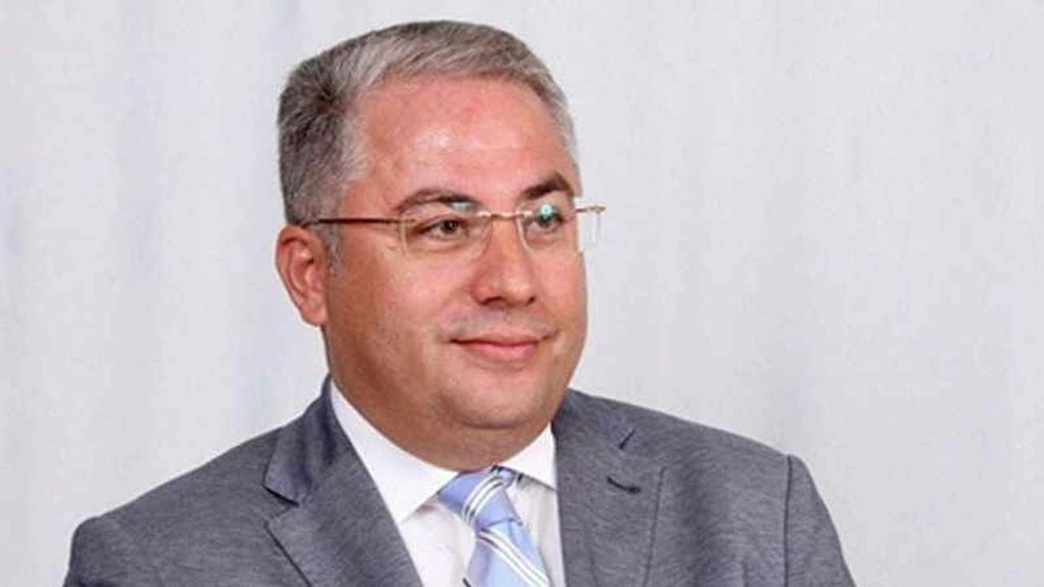 Otel yangınında hayatını kaybedenler arasında Sözcü yazarı Nedim Türkmen ve ailesi de var