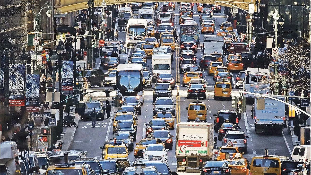 New York’a yoğun saatte aracıyla giren, 9 dolar ödeyecek 2 New York’a yoğun saatte aracıyla giren, 9 dolar ödeyecek