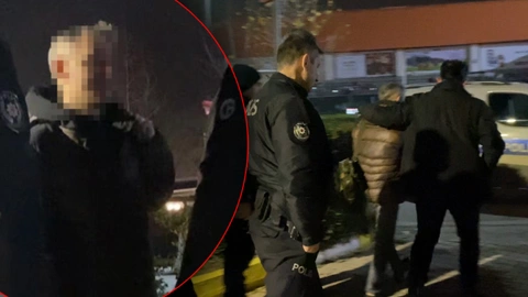 Polisler, polise yakalandı: Yüklü miktarda uyuşturucu ele geçirildi 1 Polisler, polise yakalandı: Yüklü miktarda uyuşturucu ele geçirildi